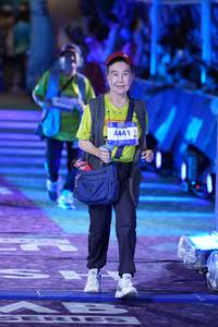 BIB: 4441
                            <button type="button" onclick="openModal(26260937)" class="btn btn-primary btn-sm float-right btn-popup" data-toggle="modal" data-target=".modal-high-quality">
                        <i class="fas fa-shopping-cart"></i> Add to Cart
                    </button>
                                            <button type="button" onclick="isThisMe(26260937, true)" class="btn btn-success btn-sm float-right btn-popup btn-isme hidden" data-toggle="tooltip" data-placement="bottom" title="นี่คือรูปของคุณใช่ไหม คลิกที่นี่เพื่อเอาเข้าอัลบั้ม">
                        <i class="fas fa-plus"></i> Add to album
                    </button>
                    <button type="button" onclick="isThisMe(26260937, false)" class="btn btn-warning btn-sm float-right btn-popup btn-isnotme hidden">
                        <i class="fas fa-ban"></i> Remove from album
                    </button>